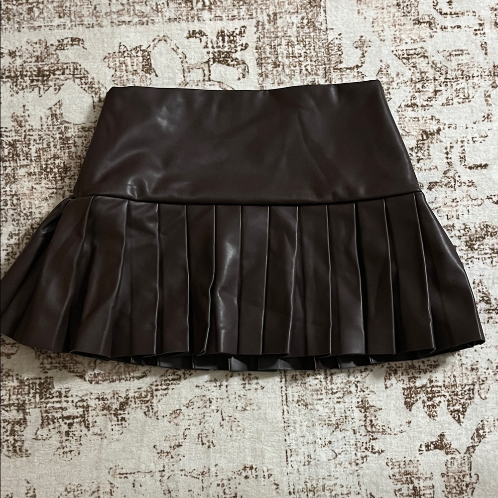 Elegant Brown Pleated Skirt Vegan Leather